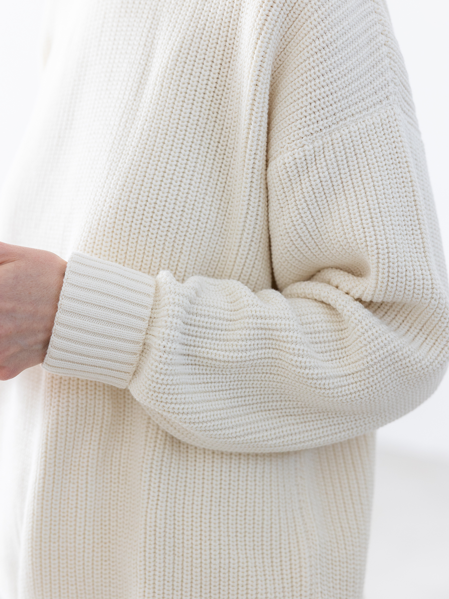 Weißer Pullover Details